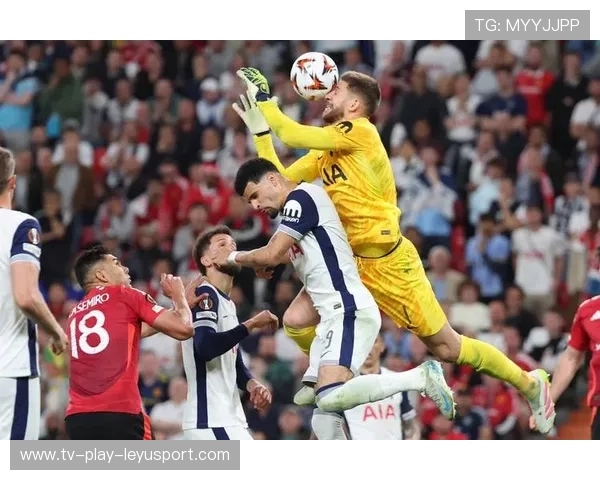 比利亚雷亚尔开始谈判英超后卫，引援或超预算