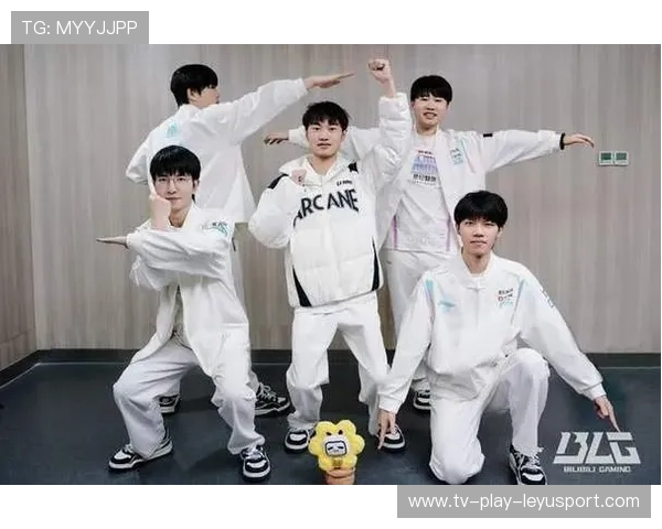 BLG黑马赛季操作精彩合集，黑马lol